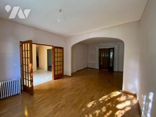 CERNAY LES REIMS : Maison de 6 pièces avec jardin et garage attenant