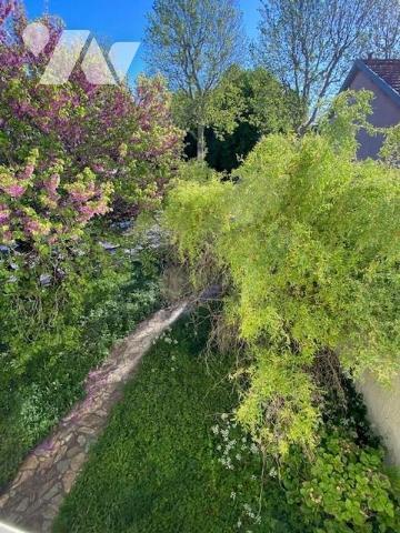 CERNAY LES REIMS : Maison de 6 pièces avec jardin et garage attenant