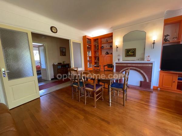 Maison de 3 chambres avec sous sol complet sur 837 m2 de terrain