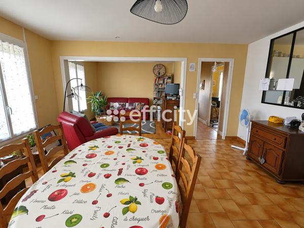 Maison
         5 pièces
        - 82 m² 144 000 € *