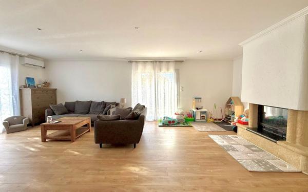 Maison à vendre    6 pièces •  Eysines