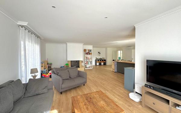 Maison à vendre    6 pièces •  Eysines