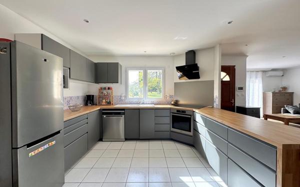 Maison à vendre    6 pièces •  Eysines