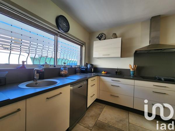 Maison à vendre 4 pièces 102 m² Arles