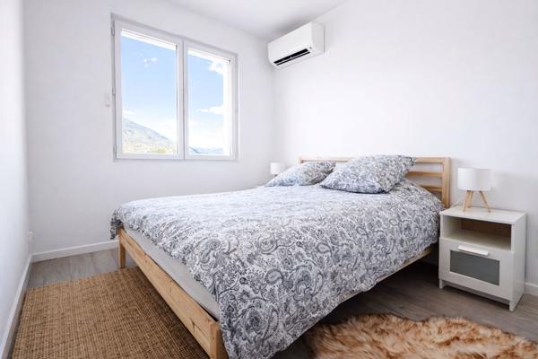 Maison La Gaude 7 pièce(s) 185 m2