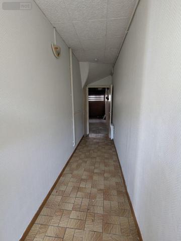 Maison de ville à vendre à Nogent-le-Rotrou dans l'Eure-et-Loir (28400), ref : 1MG   
Centre ville