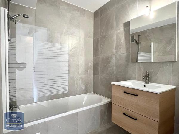 Appartement à louer 2 pièces 47.03m² Le Cannet (06110)