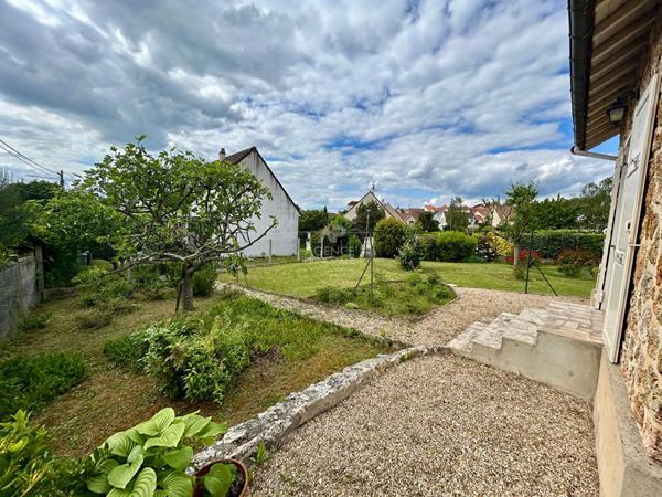 Maison 4 pièce(s) 75 m2 €299 000 ** - Référence 1117