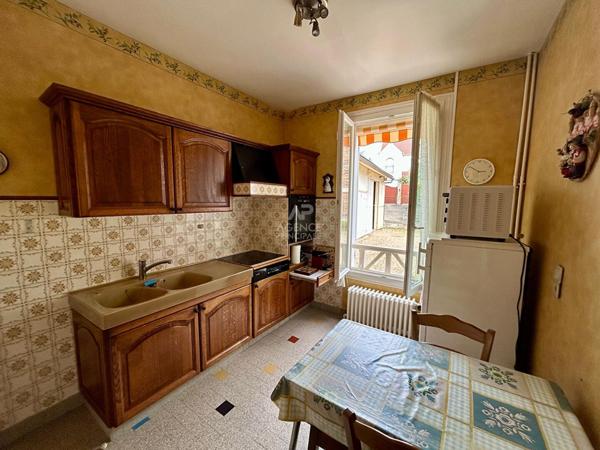Maison 4 pièce(s) 75 m2 €299 000 ** - Référence 1117