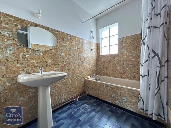 Appartement à louer 2 pièces 52.4m² Brive-la-Gaillarde (19100)
