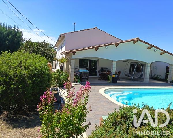 Maison à vendre 4 pièces 185 m² Coutras