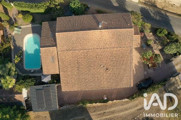 Maison à vendre 4 pièces 185 m² Coutras