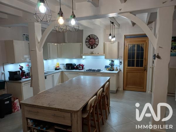 Maison à vendre 4 pièces 185 m² Coutras