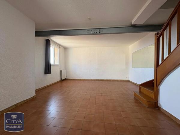 Appartement à louer 3 pièces 77.75m²