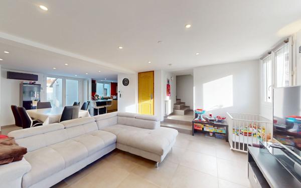 Maison à vendre    6 pièces • 135,50 m2 Saint-Bonnet-de-Mure