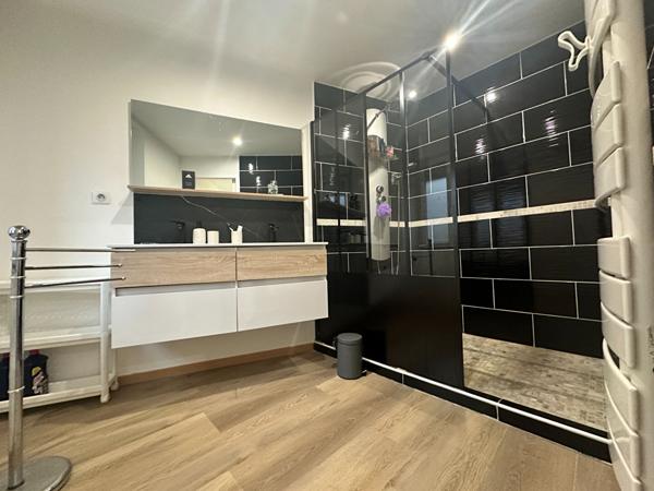 MAISON 75 M² REFAITE ENTIEREMENT EN 2024 AVEC TERRASSE HERICOURT