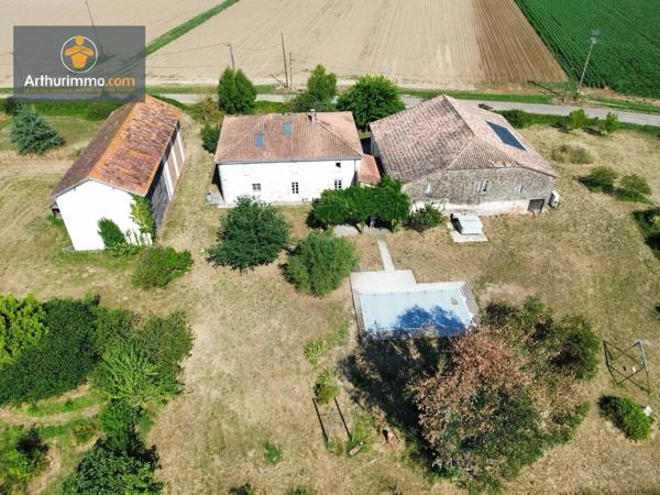Vente                                                      Maison
                        
                     9 pièces                      285 m2                     à Marmande