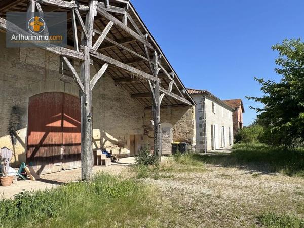 Vente                                                      Maison
                        
                     9 pièces                      285 m2                     à Marmande