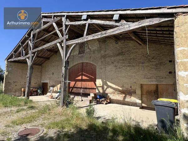 Vente                                                      Maison
                        
                     9 pièces                      285 m2                     à Marmande