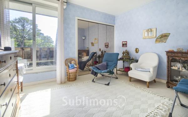 Maison 10 pièces 242 m²