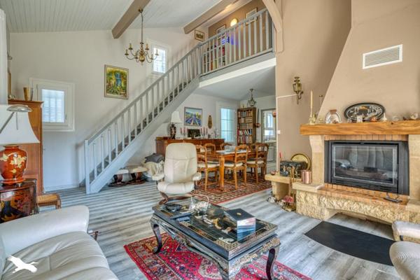 Maison à vendre 317 700 € Estillac 7 p 176,5 m² DPE D
