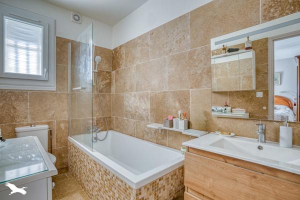 Maison à vendre 317 700 € Estillac 7 p 176,5 m² DPE D