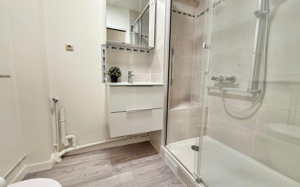 Appartement à vendre    1 pièce • 34 m2 Morangis