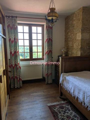 Bien immobilier à vendre 8 pièces de 206 m²