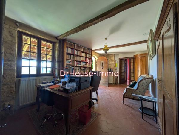 Bien immobilier à vendre 8 pièces de 206 m²