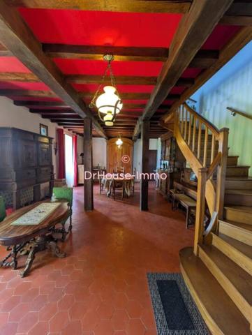 Bien immobilier à vendre 8 pièces de 206 m²