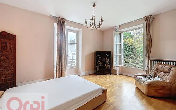 Maison à vendre    5 pièces • 115 m2 Châtillon