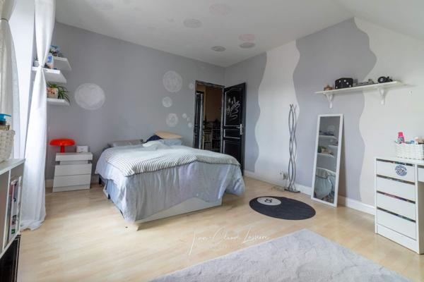 Méreau (18120) maison centre ville 250m²