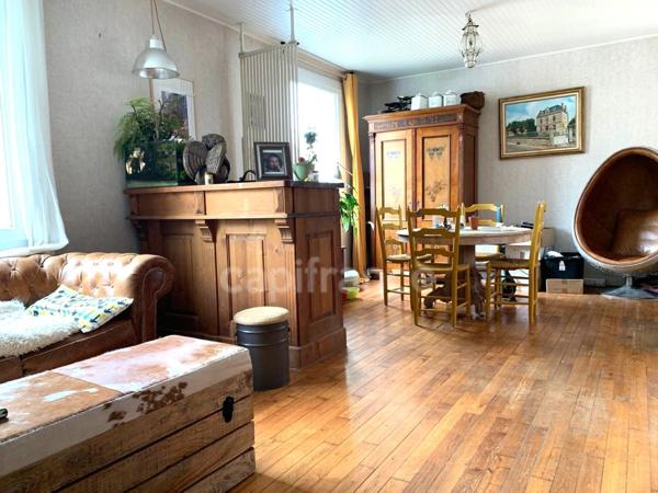 Maison à vendre 4 pièces QUIMPER (29)-83 m2 surface habitable - 3 chambres - avec sous-sol- 1 garage indépendant- jardin- terrasse - Parcelle de 436m2-