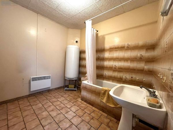 Maison à vendre à Nogent en Haute-Marne (52800), ref : SGML116090