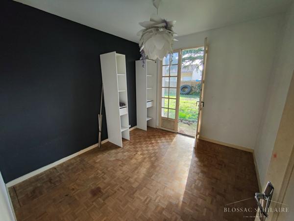 Maison de 90,05m² et dépendance d'environ 30m² sur 2 019m² de terrain avec piscine