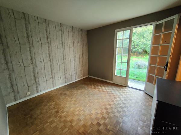 Maison de 90,05m² et dépendance d'environ 30m² sur 2 019m² de terrain avec piscine