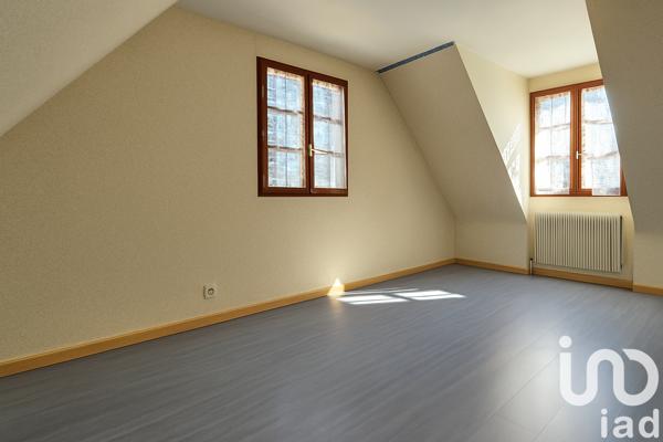 Maison à vendre 5 pièces 140 m² Saint-Cyr-sur-Loire