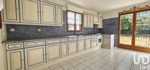 Maison à vendre 5 pièces 140 m² Saint-Cyr-sur-Loire