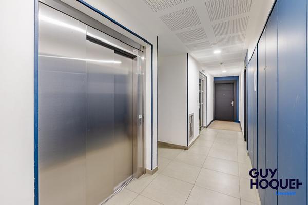 Appartement 3 pièces à Lieusaint  avec terrasse, jardin et deux places de parking en sous-sol !