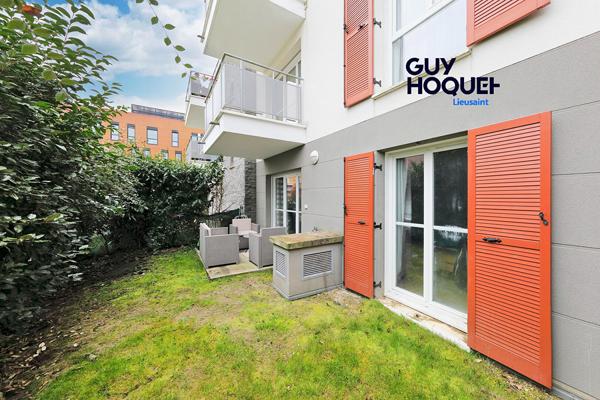 Appartement 3 pièces à Lieusaint  avec terrasse, jardin et deux places de parking en sous-sol !