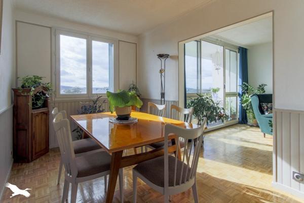 Appartement à vendre |  Les Clayes-sous-Bois |  5 pièces | 87 m²