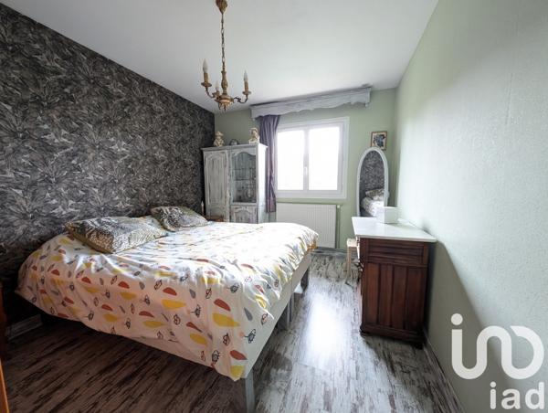 Maison traditionnelle 7 pièces de 145 m² à Arbent (01100)