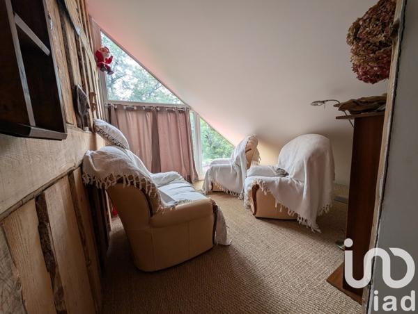 Maison traditionnelle 7 pièces de 145 m² à Arbent (01100)