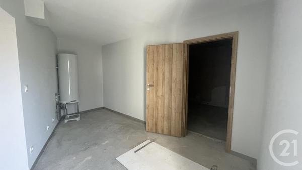 Appartement F4 à vendre  4 pièces - 105 m2 BUSY - 25