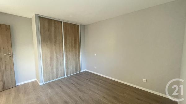 Appartement F4 à vendre  4 pièces - 105 m2 BUSY - 25