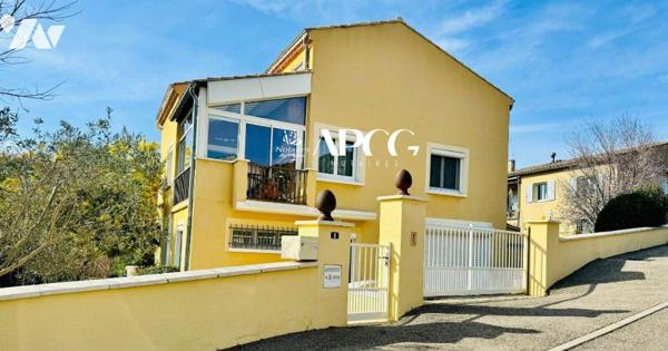 VILLA AVEC GARAGE ET TERRAIN