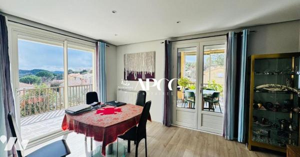 VILLA AVEC GARAGE ET TERRAIN