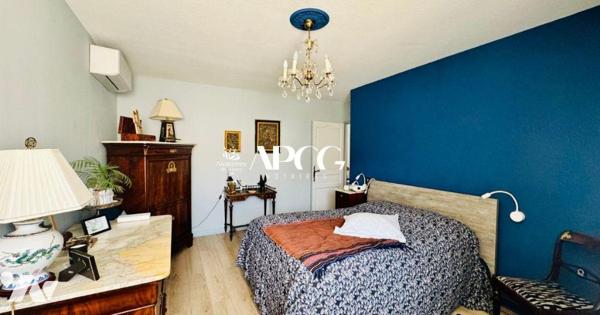 VILLA AVEC GARAGE ET TERRAIN