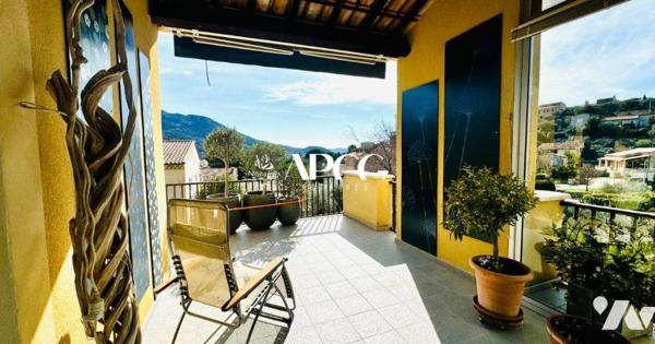 VILLA AVEC GARAGE ET TERRAIN