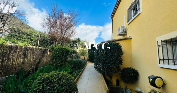 VILLA AVEC GARAGE ET TERRAIN